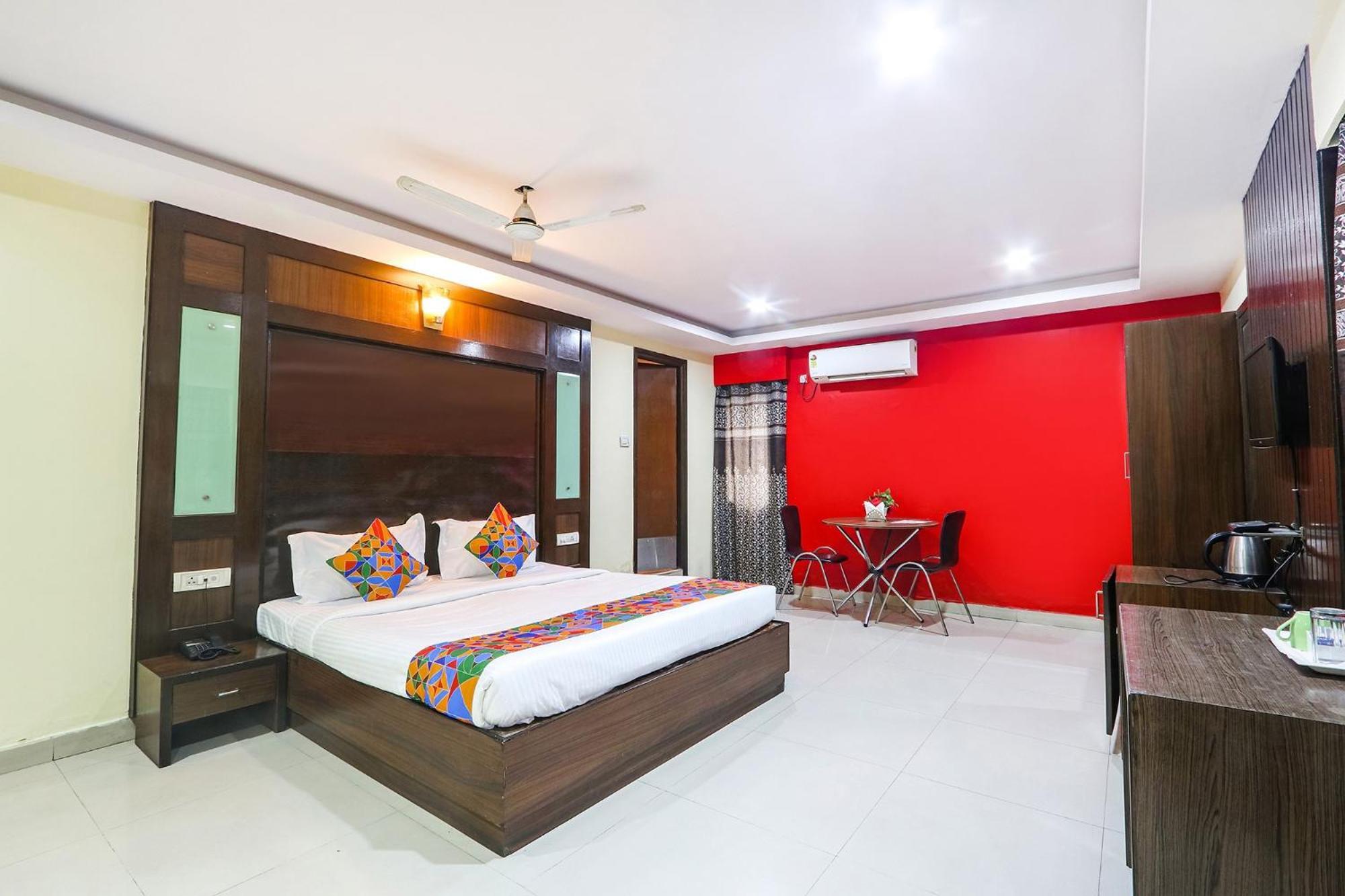 Fabhotel Royal Residency II - Nr Lakdikapul Metro Station Hyderabad Exterior photo