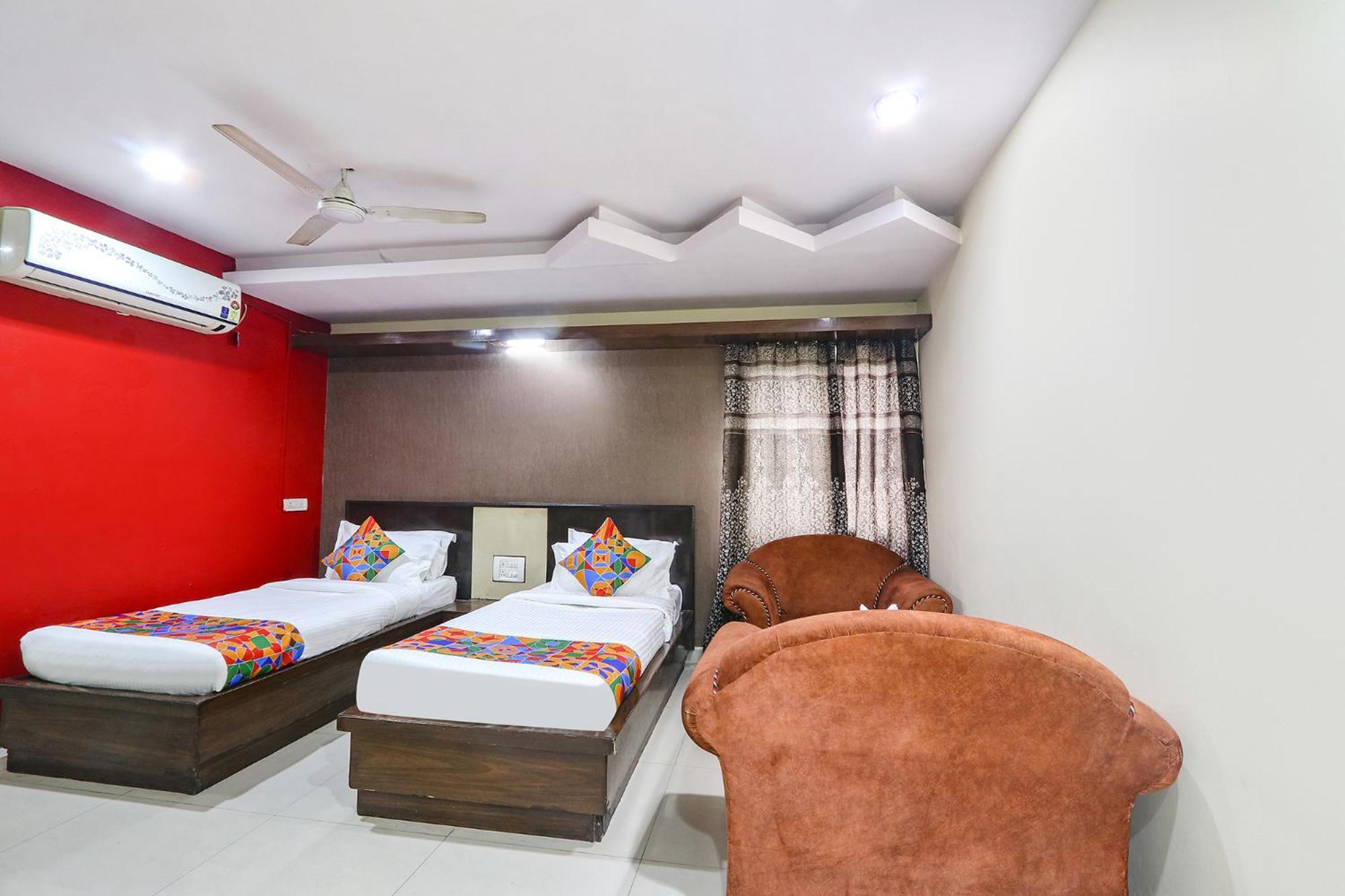 Fabhotel Royal Residency II - Nr Lakdikapul Metro Station Hyderabad Exterior photo