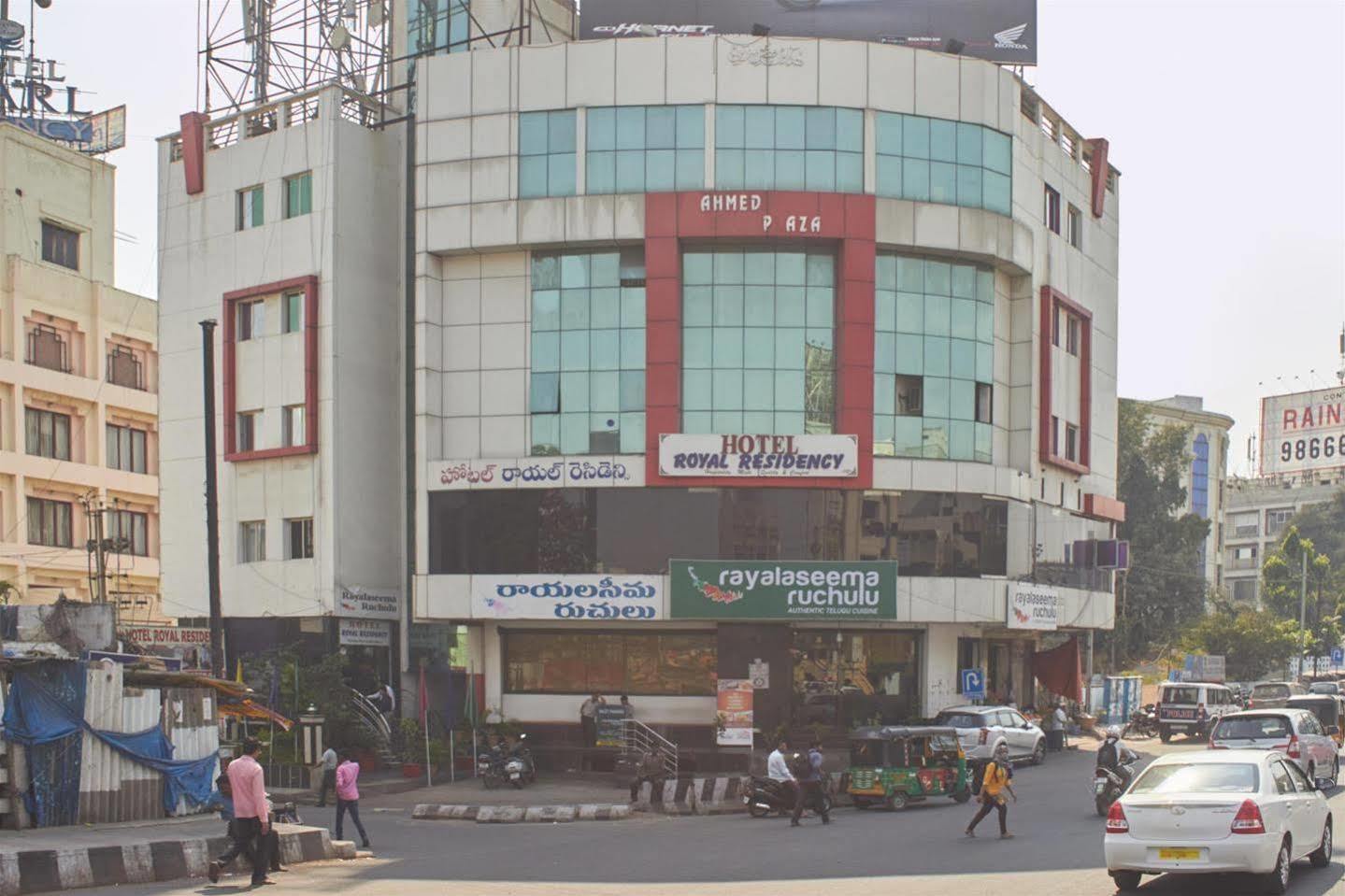 Fabhotel Royal Residency II - Nr Lakdikapul Metro Station Hyderabad Exterior photo